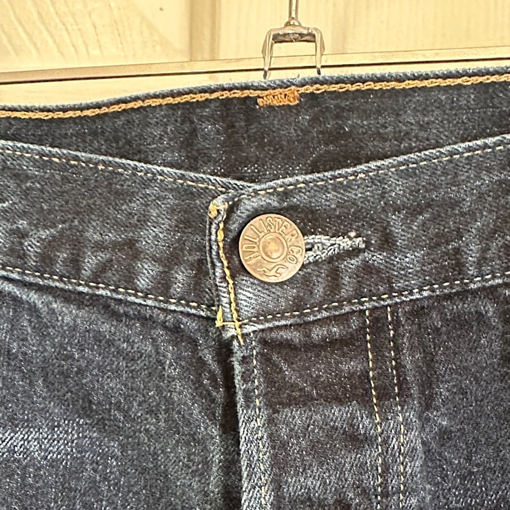 Hollister Men's Deep Blue Bootcut Jeans - Picture 5 of 9